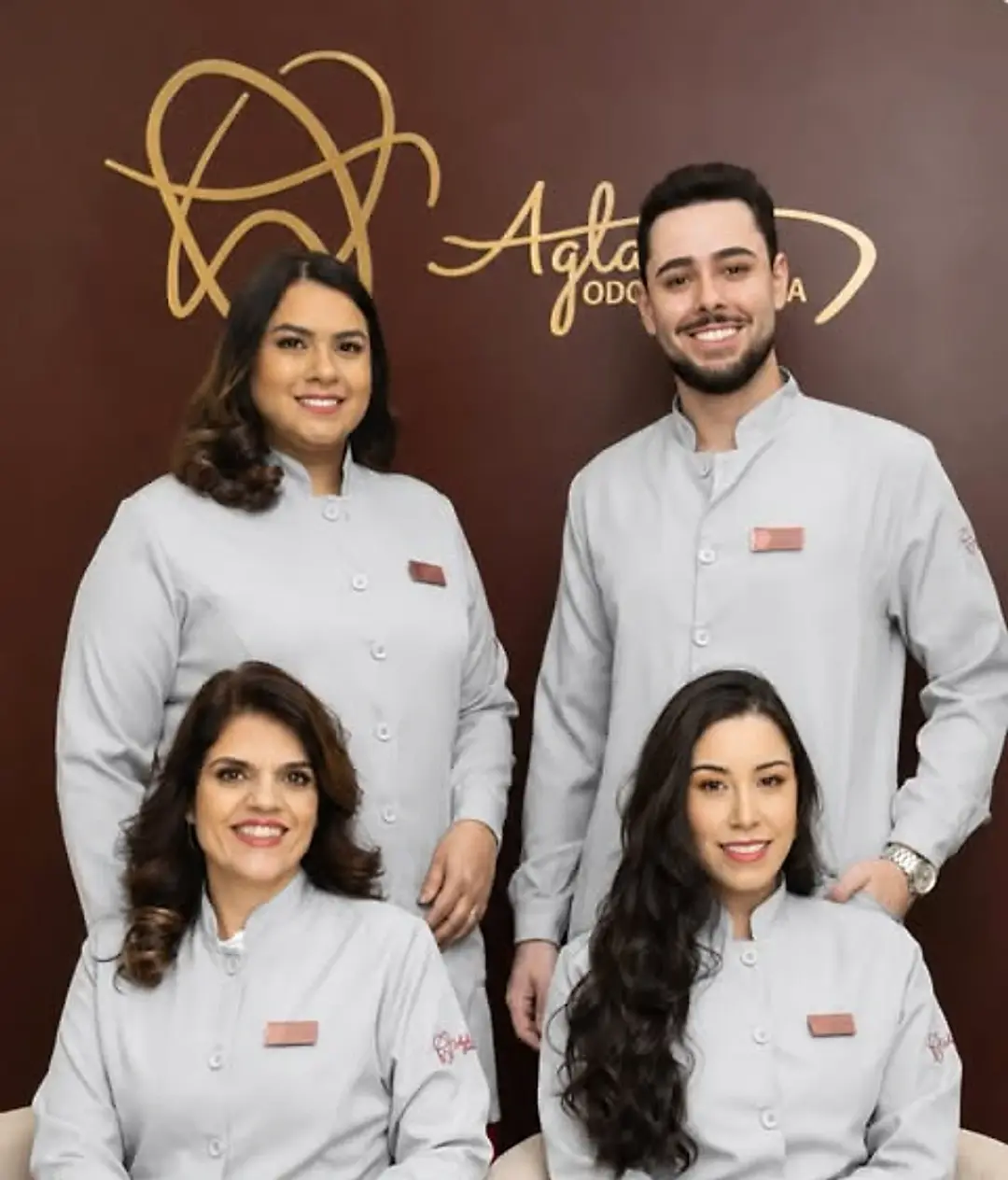 Equipe de dentistas da Aglaê Odontologia em Cajati