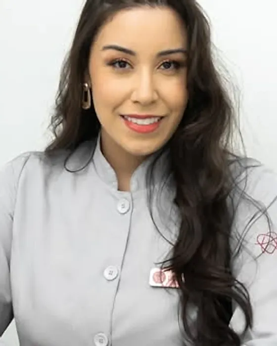 Dra. Maria Elisa, especialista em Ortodontia, Aglaê Odontologia